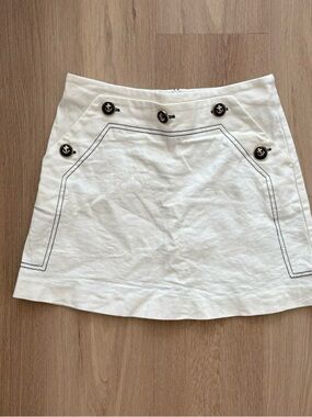 Zara size S white buttoned mini skirt with cute anchor detail buttons